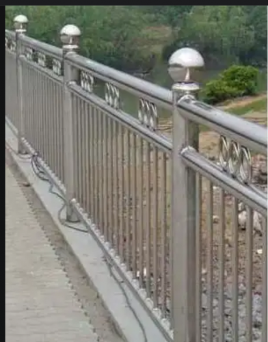 不銹鋼復(fù)合護欄